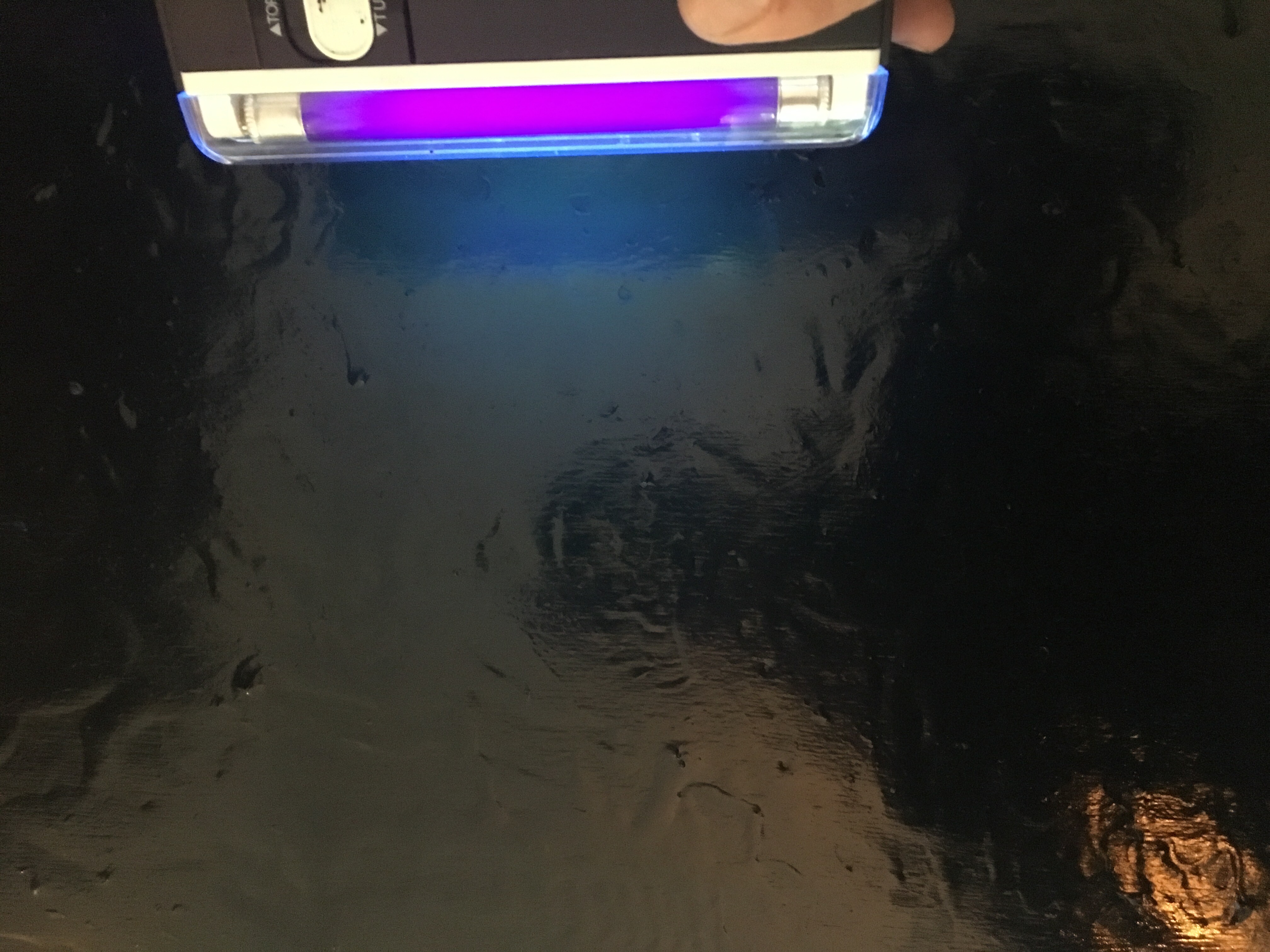 Préparation du fond — Densité du Noire telle la surface des eaux profondes